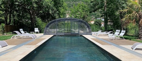 Piscine extérieure, piscine chauffée