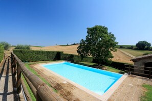 Pool - Trianon Country - C - Two Bedroom Apartment, Sleeps 6 (Orvieto)