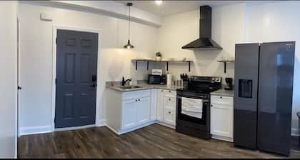 Brand New 1 Bedroom Apt w/ Off Street Parking 3