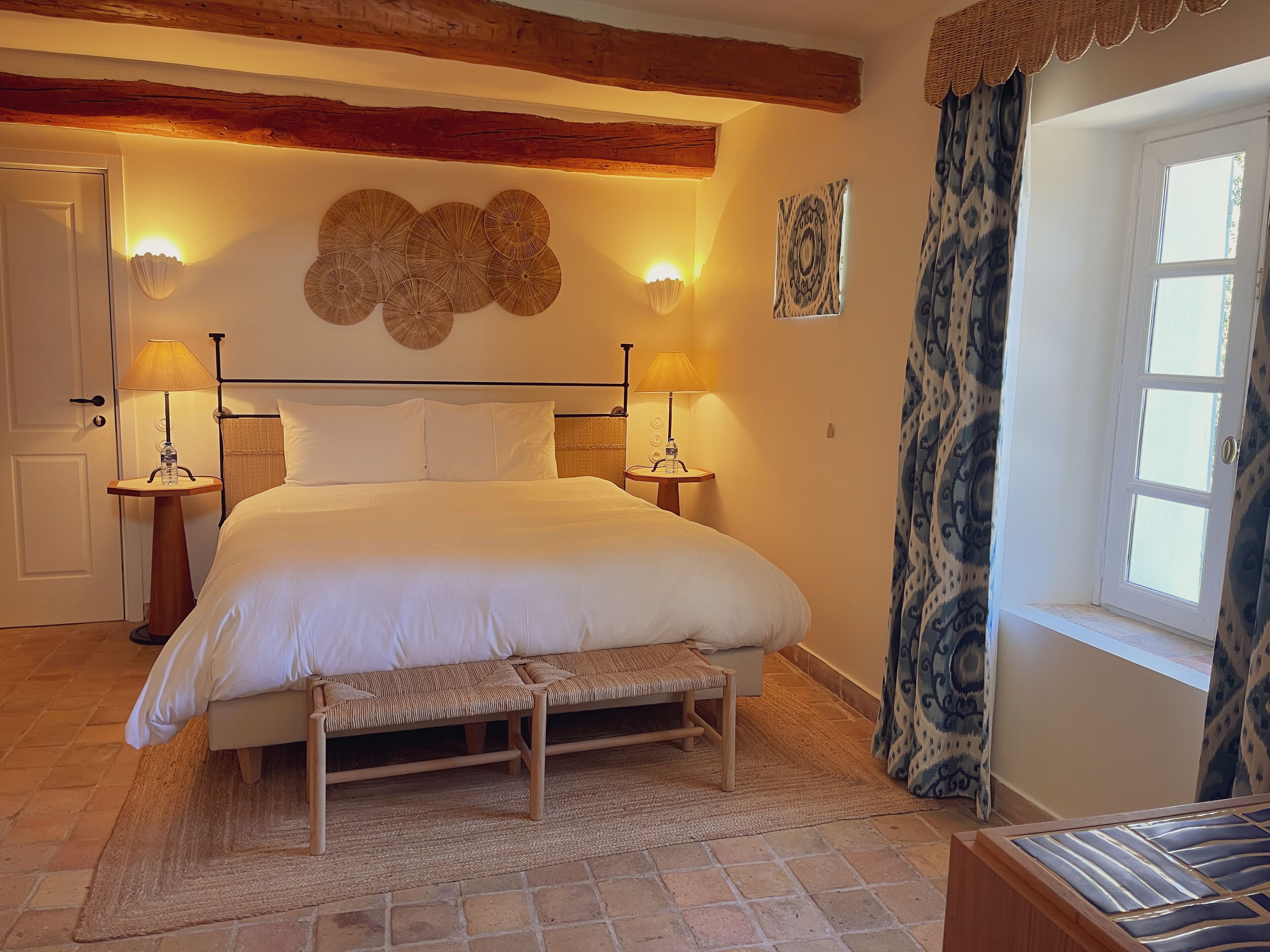 Premium bedding, in-room safe, desk, free WiFi