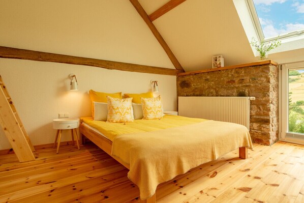 3 Schlafzimmer, Schreibtisch, Reisekinderbett, kostenloses WLAN