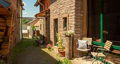 Rustic Eifel - Garten, Küche - Wandern, Fahrradwege & self-Check-Inn