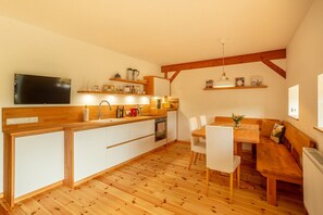 Kühlschrank, Ofen, Herdplatte, Geschirrspüler