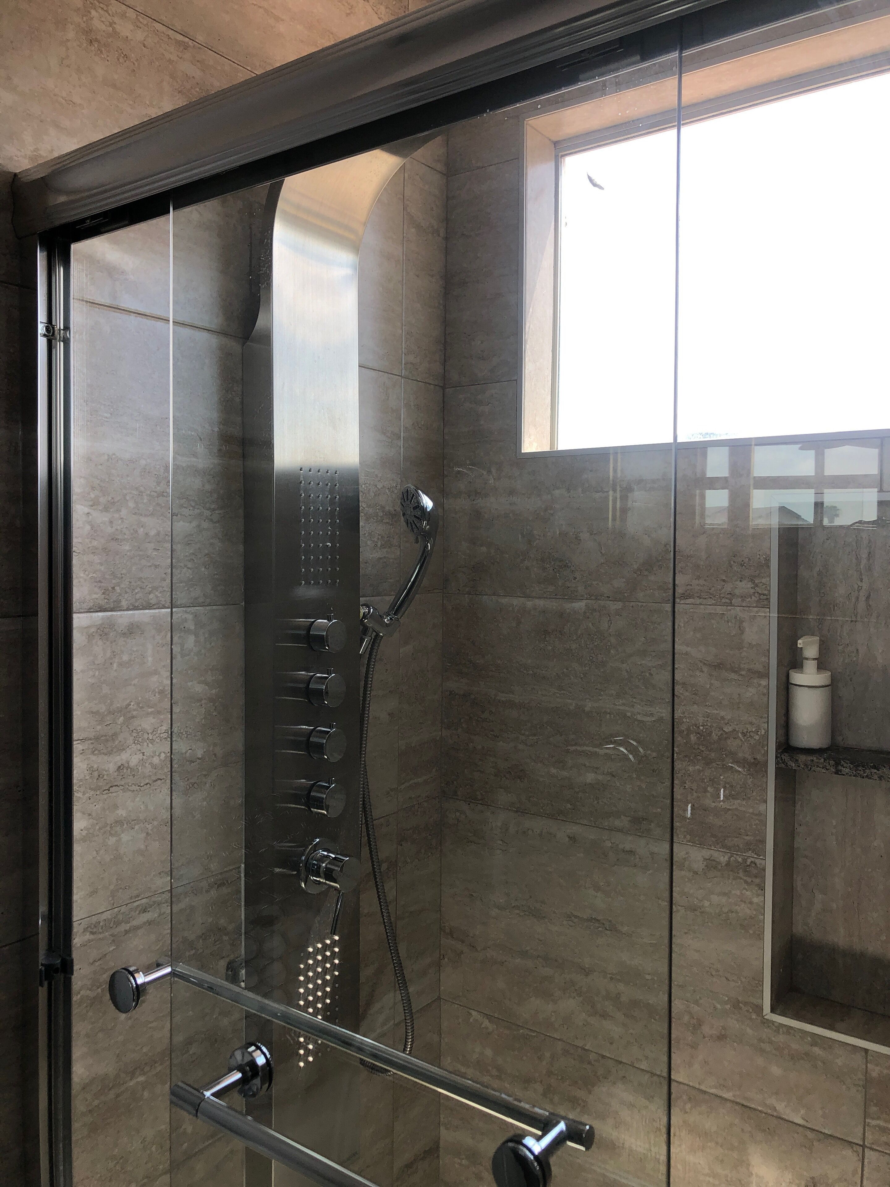 Beautiful Home across from State Farm Stadium & Westgate entertainment district.