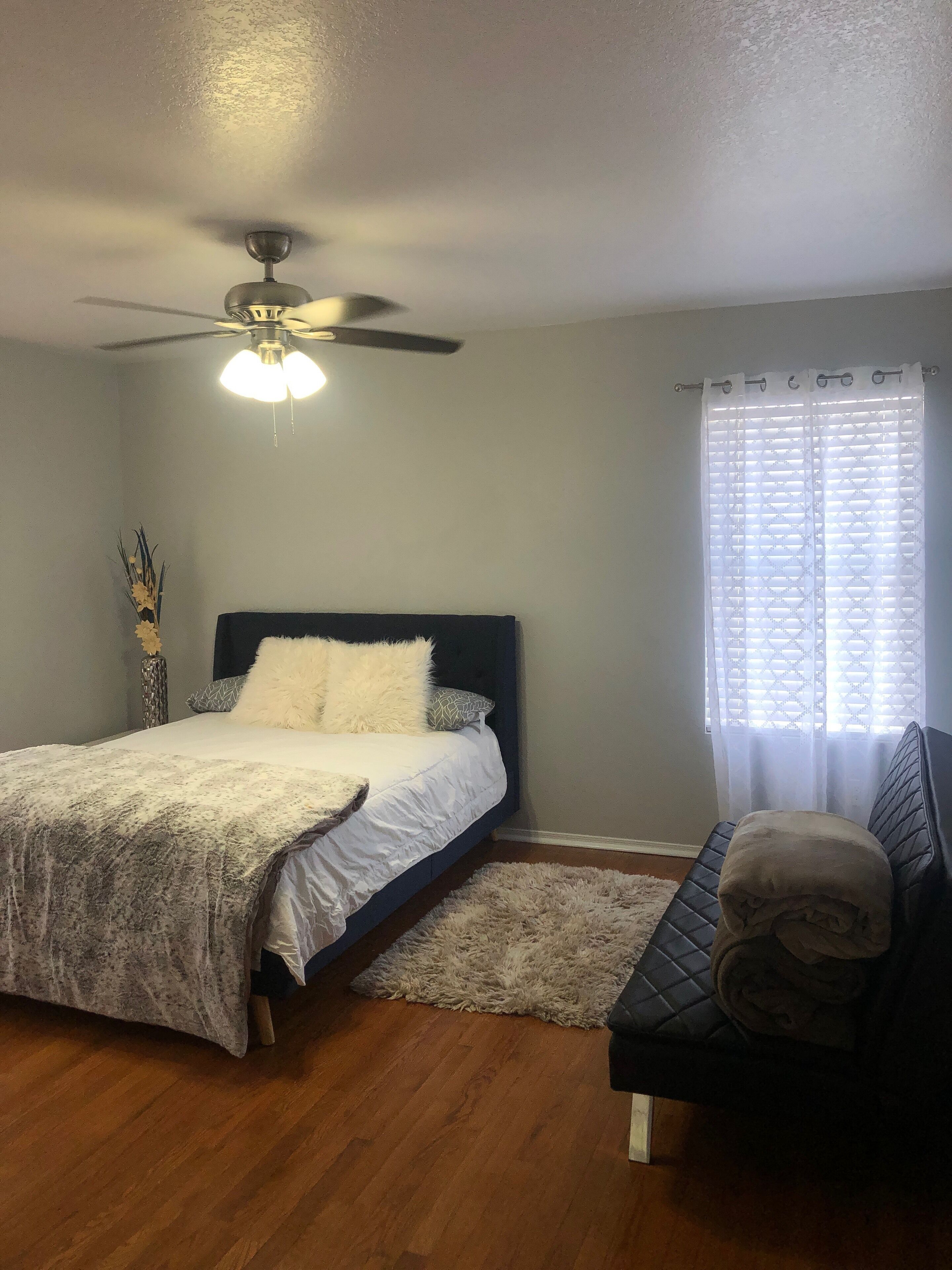 Beautiful Home across from State Farm Stadium & Westgate entertainment district.