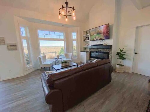 Tranquil, 3BR, entertaining, Mountain Home