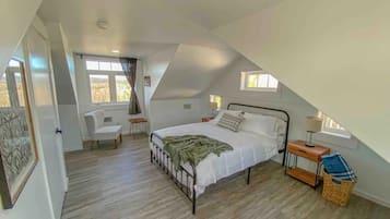 4 chambres, bureau, Wi-Fi gratuit, draps fournis
