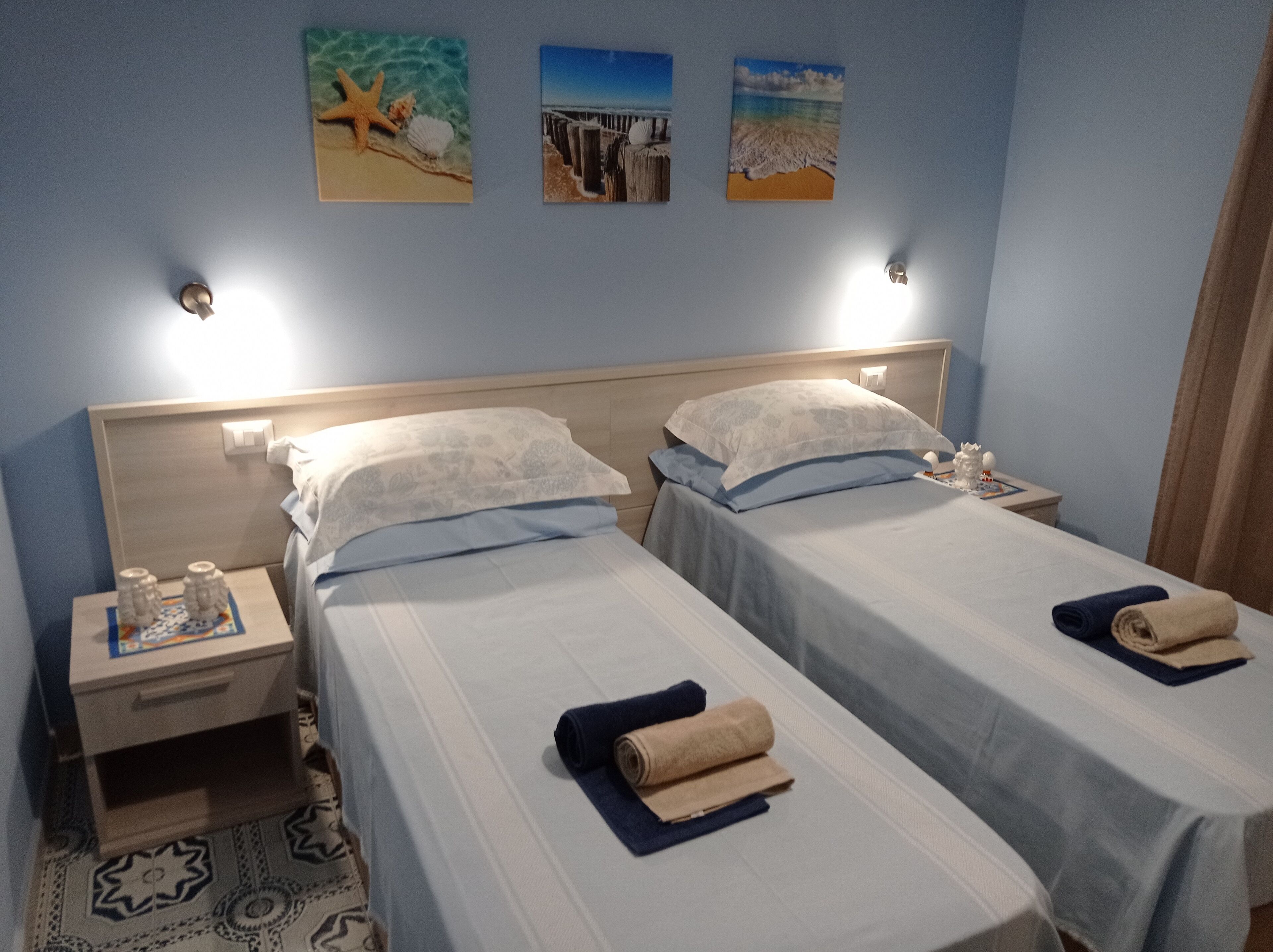 CASA 'A MARINA garden and beach villa a stone's throw from the sea