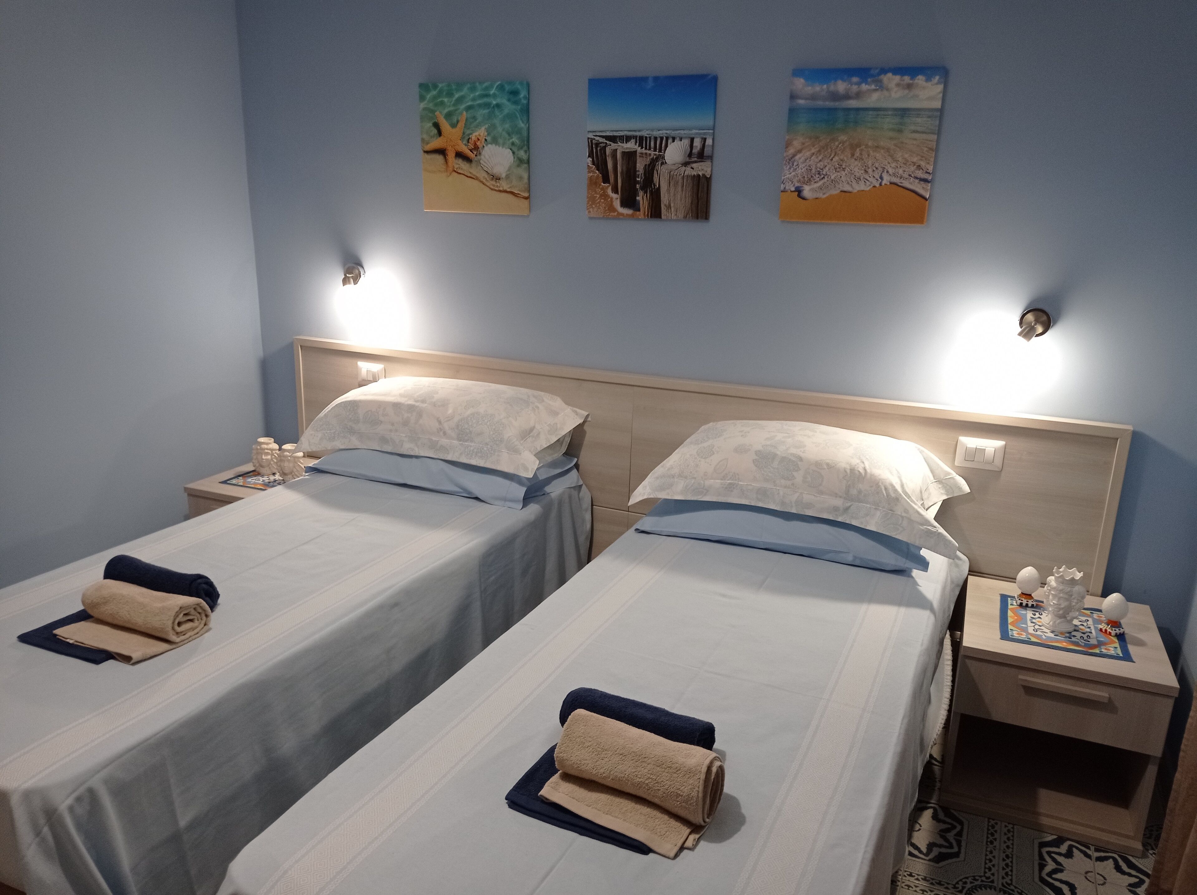 CASA 'A MARINA garden and beach villa a stone's throw from the sea