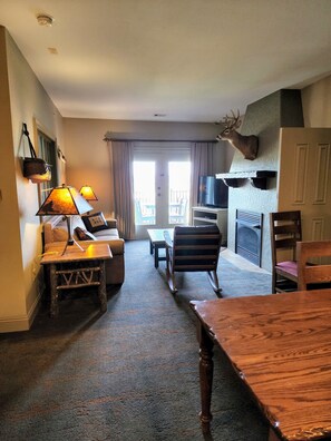 TV, fireplace, DVD player