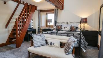 Casa de campo | 4 quartos, individualmente decorados, individualmente mobiliados