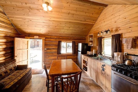 Coffee/tea maker. Comfy cabin is situated on the Silver Gate property which overlooks 10,000ft tall mountain peaks surrounding the town.