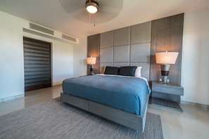Condo | 2 bedrooms, in-room safe, free WiFi