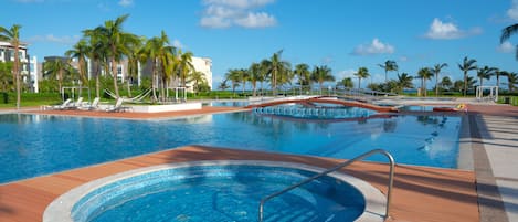 3 piscine all'aperto