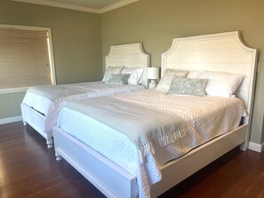 9 soverom, strykejern/-brett, wi-fi (inkludert) og sengetøy