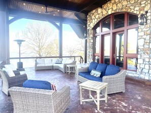 Terrace/patio - Stony Point Gated Resort All Exclusive: The Lodge, Lakehouse and 4 Cabins (Jay)