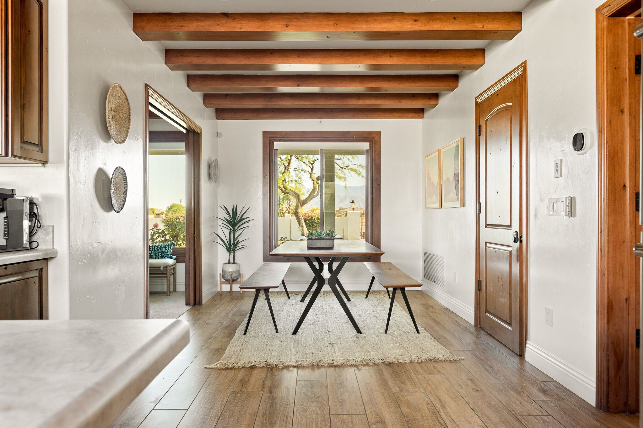 Drop-dead gorgeous villa-all amenities-13 bedrooms!