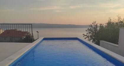 Villa Iva With sea View and Pool