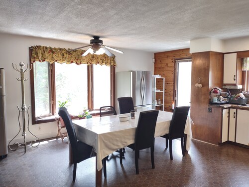 Spacious Riverside Retreat - Located in Town - Book Now