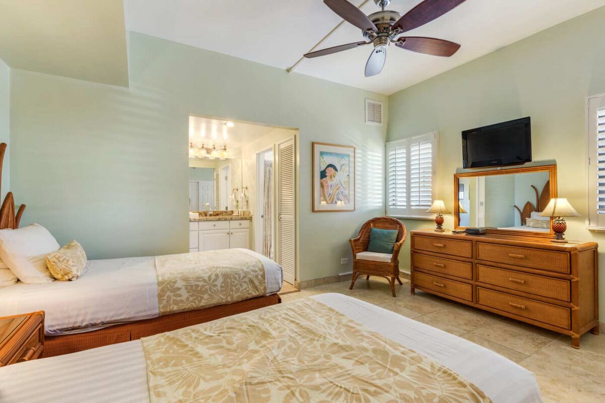 High Tides And Good Vibes! 2 Convenient Units, Free Parking, Near Keauhou Bay