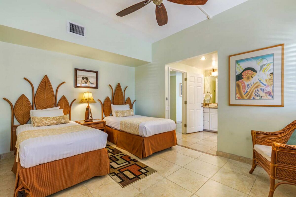 2 x Ocean View 2 Bedroom at Royal Sea Cliff Kona by Outrigger