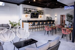 Bar (in der Unterkunft)