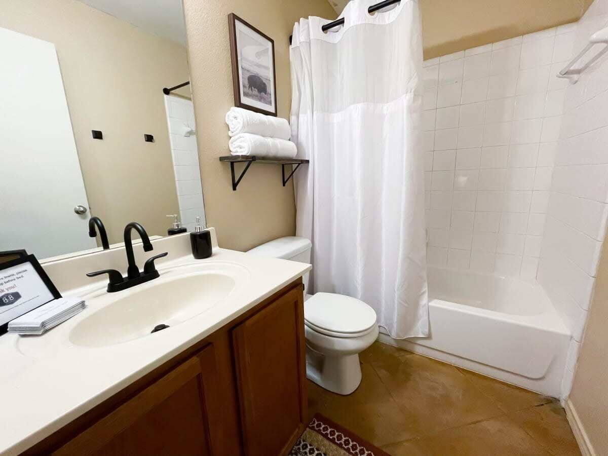 The Clear Creek Inn II