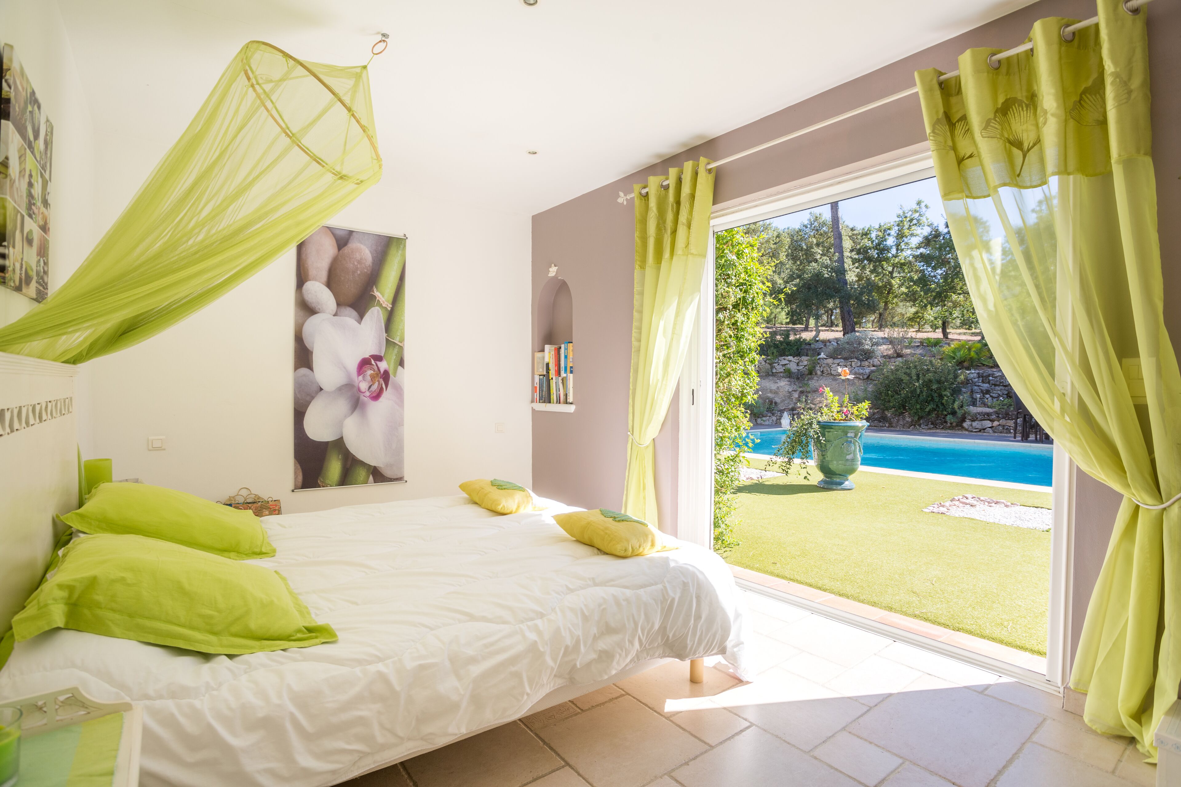 4 Schlafzimmer, Schreibtisch, Bügeleisen/Bügelbrett, kostenloses WLAN