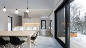 Dining - Villa Boreale - Wellness and relaxation (Petite-Rivière-Saint-François)