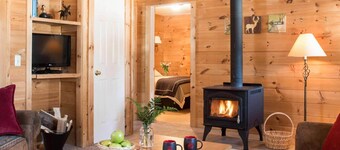 Cozy Two Bedroom Cabin Near Smuggler's Notch