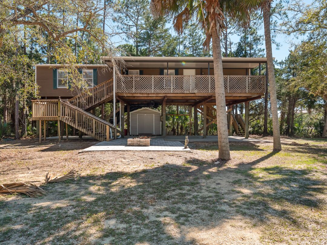 Cute home close to new marina! 