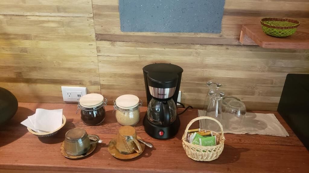 Coffee/tea maker