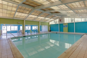 Innenpool, beheizter Pool
