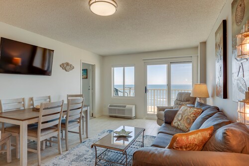 Updated 7th Floor Oceanfront Condo on the Boardwalk w/Pool