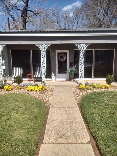 The Perfect Location! In Jefferson TX.