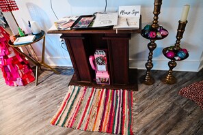 Interior - The Perfect Location! In Jefferson TX. (Jefferson)