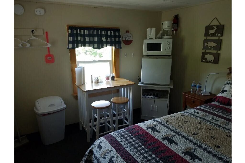 02) Northwoods Cabin