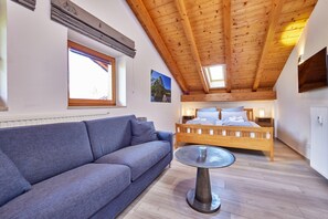 1 Schlafzimmer, Zimmersafe, Bügeleisen/Bügelbrett, Reisekinderbett