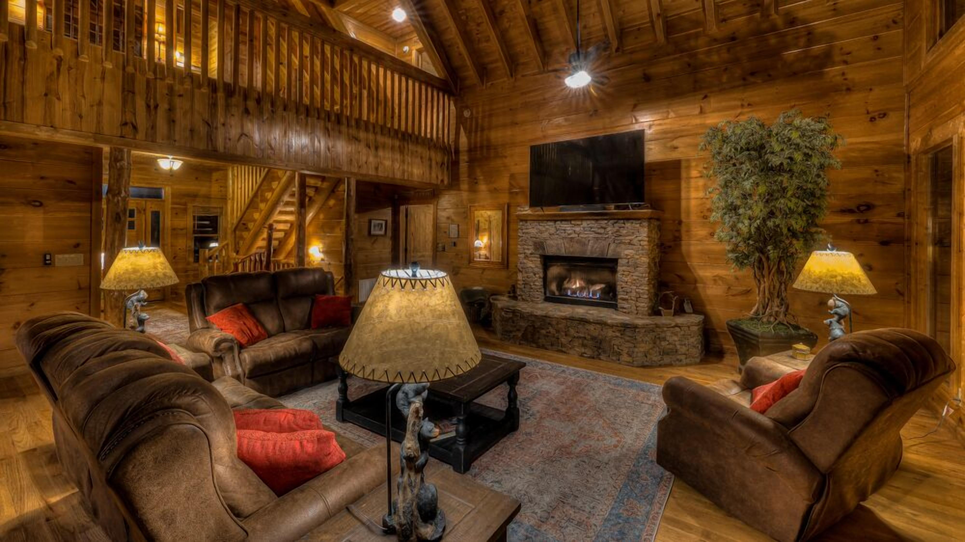 Bearfoot Lodge - Pet Friendly | Hot Tub | River front | Pool Table | Shuffleboard