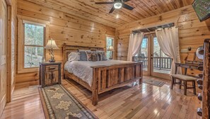 5 makuuhuonetta, silitysrauta/-lauta, ilmainen Wi-Fi, vuodevaatteet