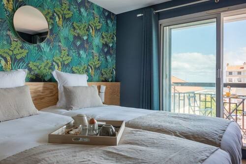 Matelas Select Comfort, coffres-forts dans les chambres