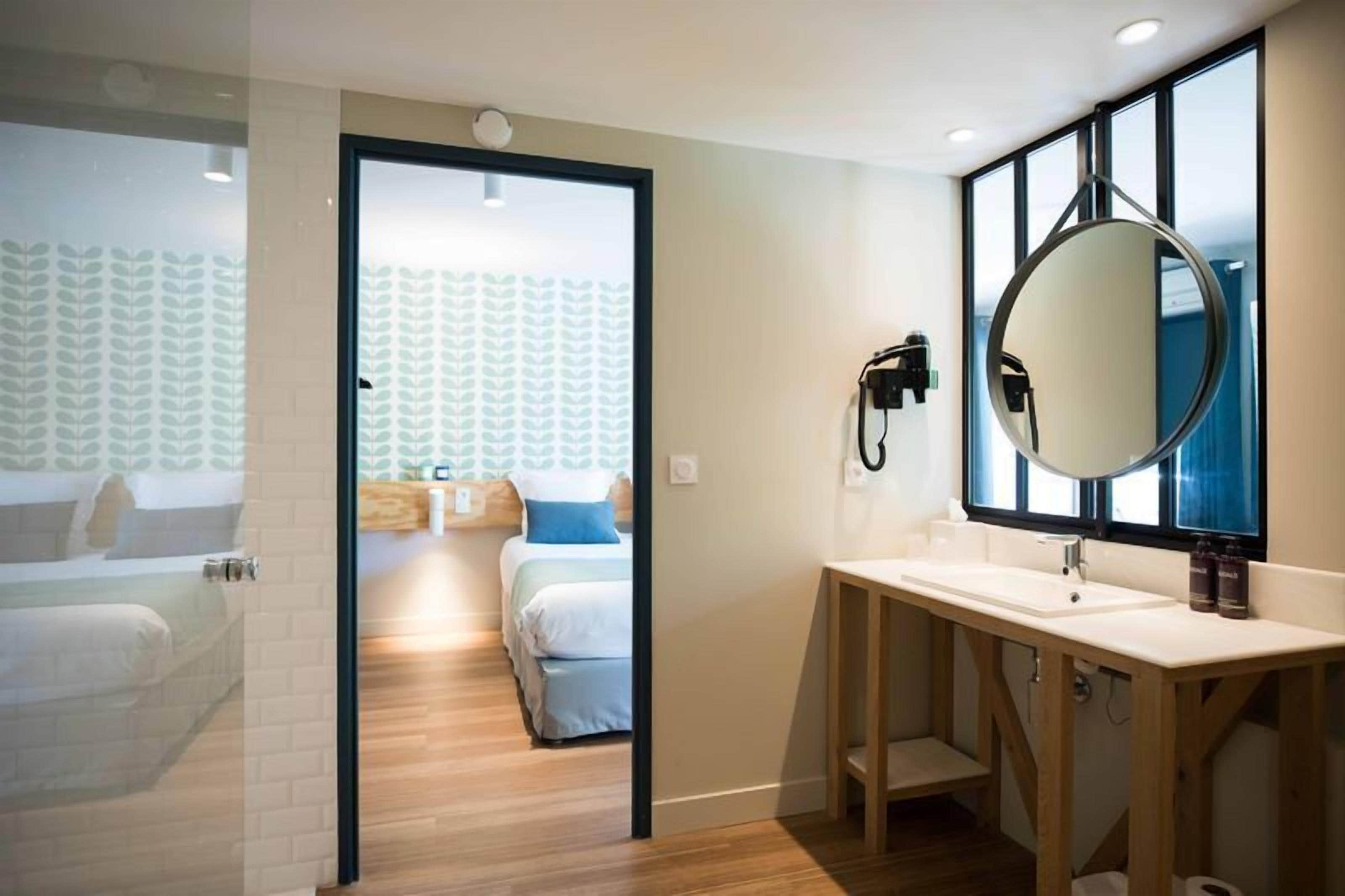 family room | select comfort beds, in-room safe, blackout curtains, free wifi