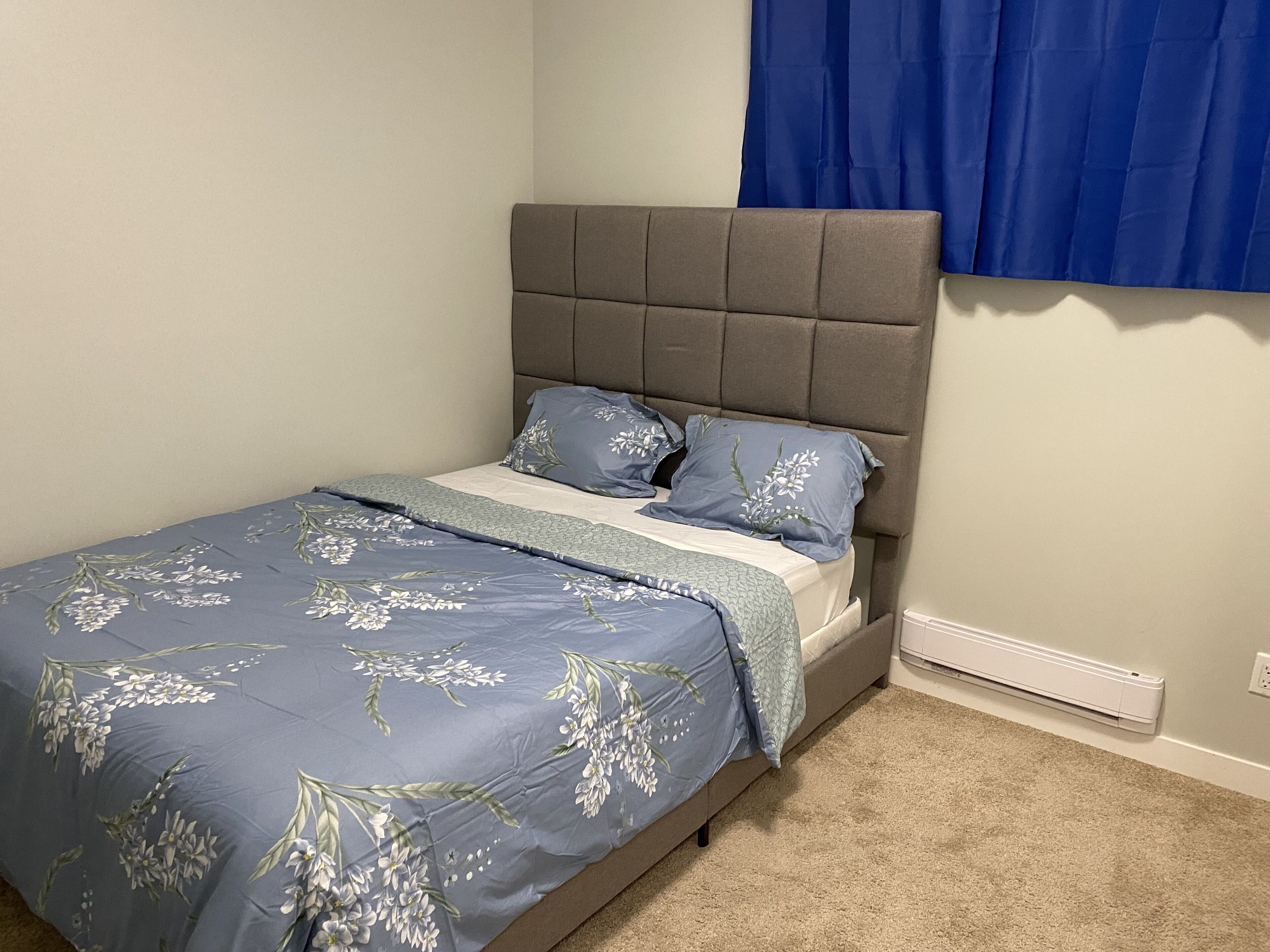 Private room in a quiet neighbourhood