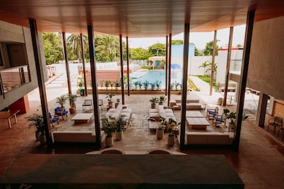 Dreamer Beach Club