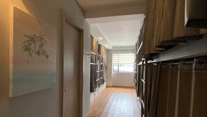 Cama en Dormitorio Compartido Estándar para 10 Personas