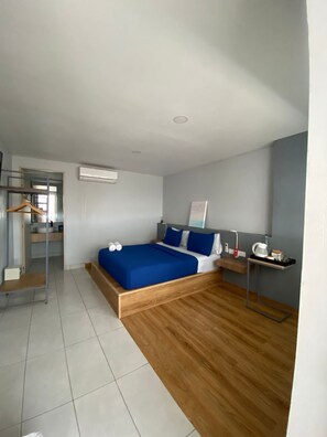 Habitacion Privada Superior Doble | Down comforters, in-room safe, blackout drapes, free WiFi