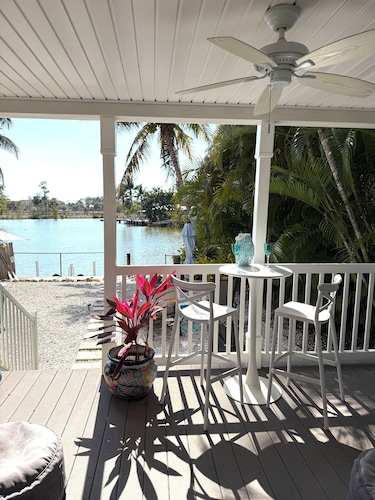 Naples Cottage For Two- Your own private house