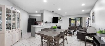 "Orlando Magic at 3697 Vacation Apartment: Your Getaway!"