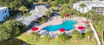 "Orlando Magic at 3697 Vacation Apartment: Your Getaway!"