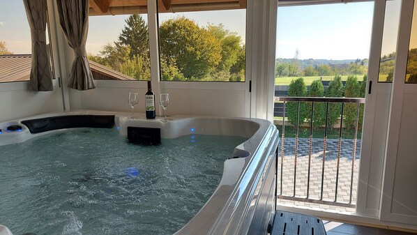 Baignoire à remous intérieure